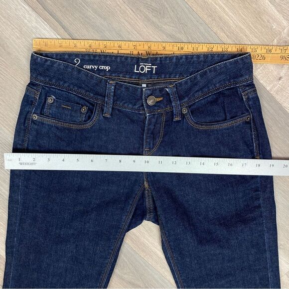 Ann Taylor Loft Curvy Crop Jeans Dark Blue 2 Stretch Mid Rise - Picture 10 of 12